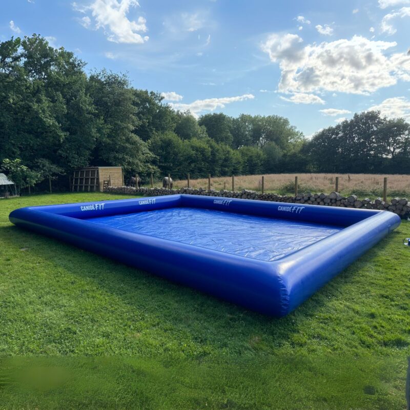 piscine-carree-bleue-2 Piscine pataugeoire - rectangulaire