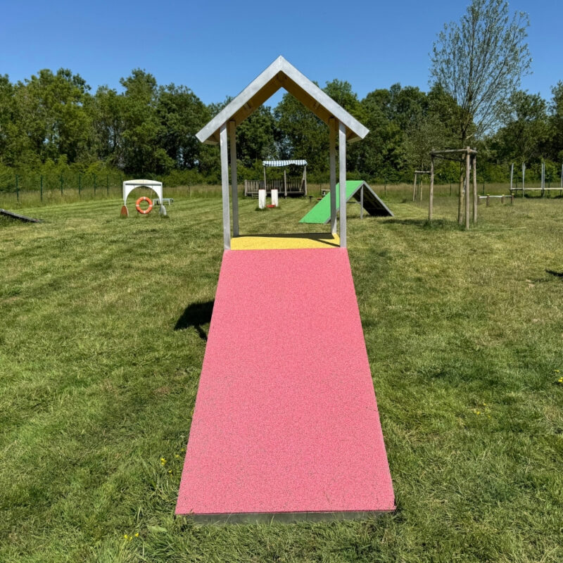 Obstacle avec toit - Gamme Agiloisirs - Canidefit : vue de face
